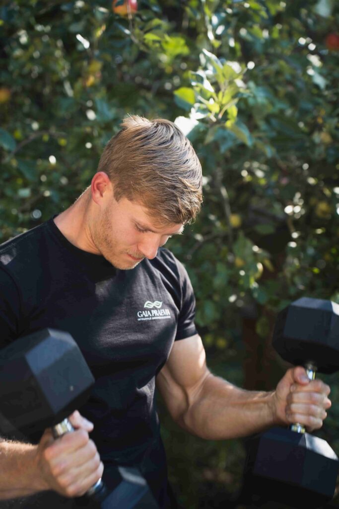 Bicep curl met dumbells